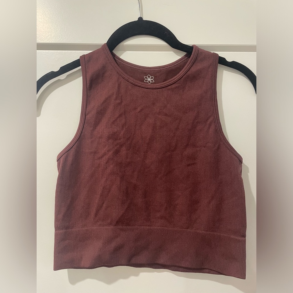 Athletic tank top